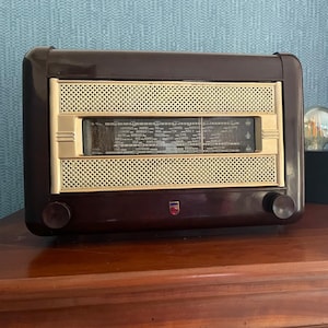 Vintage Philips Radio