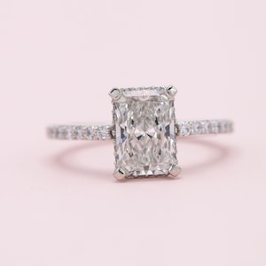 Radiant Cut Moissanite Engagement Ring Radiant Diamond Wedding Ring 14K Solid White Gold Anniversary Ring Promise Ring Anniversary Gift