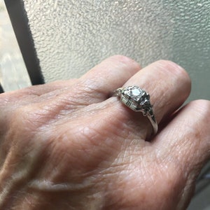 Vintage Round Diamond Art Deco Ring in 14K Solid White Gold Engagement Ring Art Deco Round Engagement Ring Promise Ring Round Vintage Rings image 4