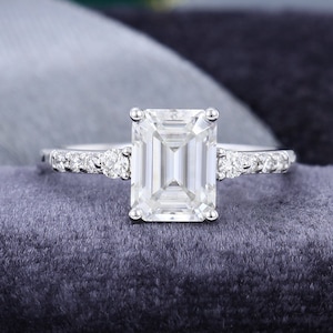 14K White Gold Wedding Ring Emerald Cut Anniversary Ring for Her Emerald Cut Moissanite Engagement Ring for Her Solitaire Ring Promise Ring