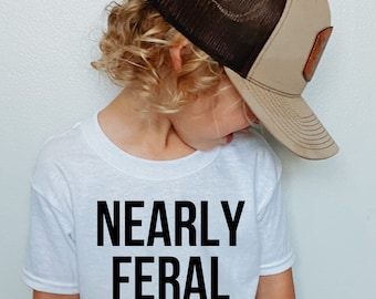 Peuter bijna wild T-shirt, grappig peuter shirt, bijna wild grappig kinder shirt, modern wild kind peuter T-shirt, grappig cadeau voor kinderen