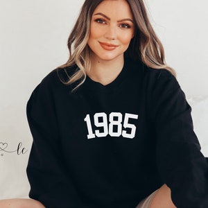 Crewmenck personalizado do ano de aniversário de 1985, moletom personalizado do ano, camiseta vintage personalizada para qualquer ano, 30º, 40º, 50º camiseta de presente de aniversário,