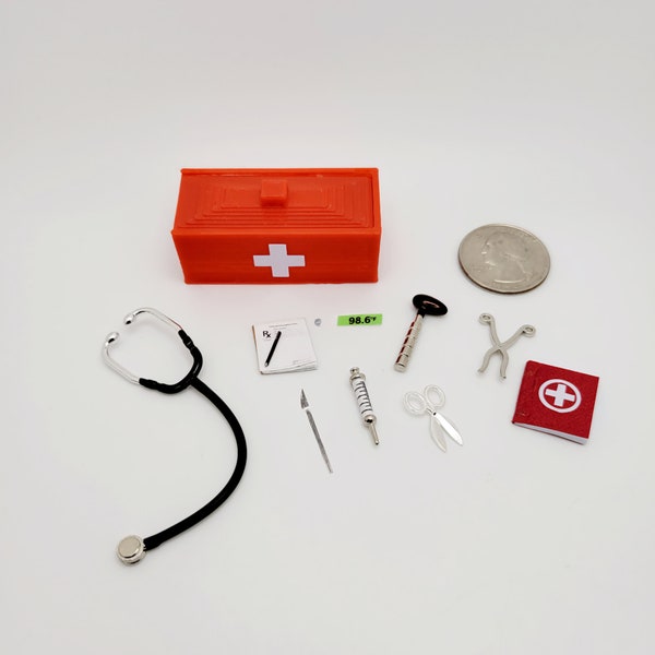 Miniature Medical Supplies/Dollhouse Doctor Kit 1:12 Scale