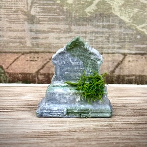 Multi-Scale Headstone Dollhouse Miniature- tiny grave marker diorama cemetery monument- mini Halloween town prop- graveyard