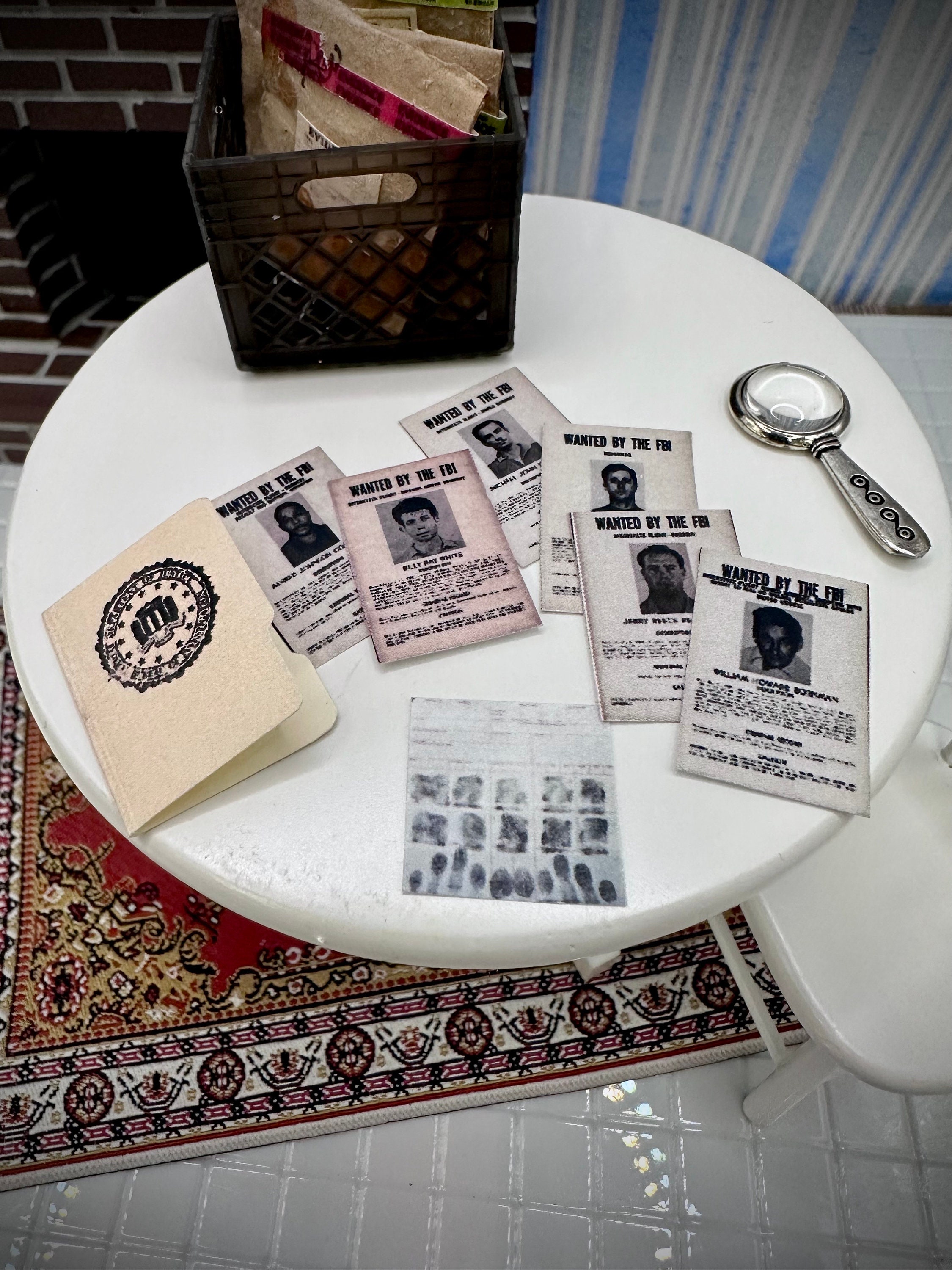 1:12 FBI Wanted Case File Folder Dollhouse Miniature- Curiosity Prop ...