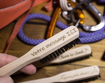 Brosse escalade personnalisée -- Produit Français -- Gravure