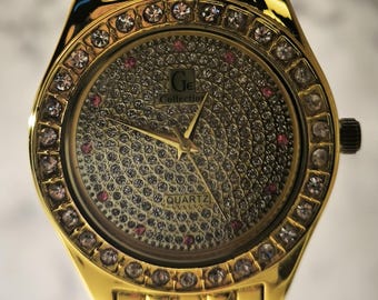 Vintage Uni-Sex Bling Gold Dress Watch.