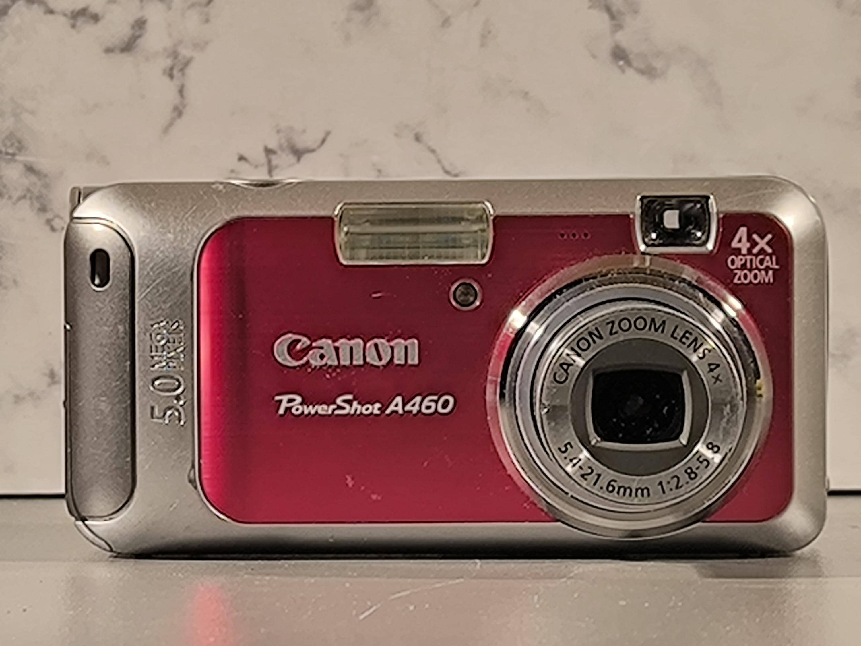 Canon Powershot Ultracompact 5 Megapixels Digital Camera Very Easy 