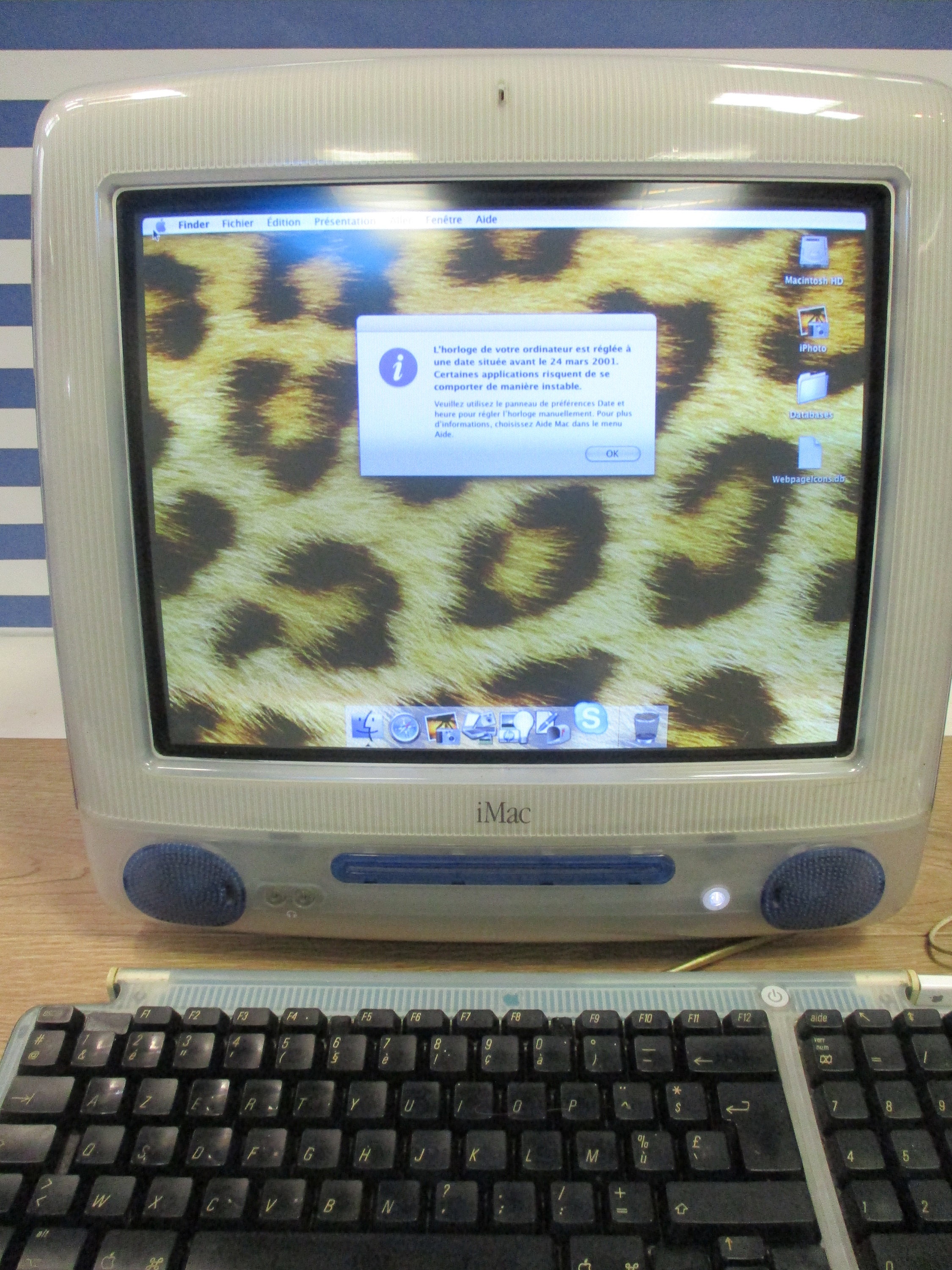 Apple imac g3 blue Bondi Blue Retro Computer PC Laptop Apple imac g3 blue Bondi Blue Retro Computer PC Laptop