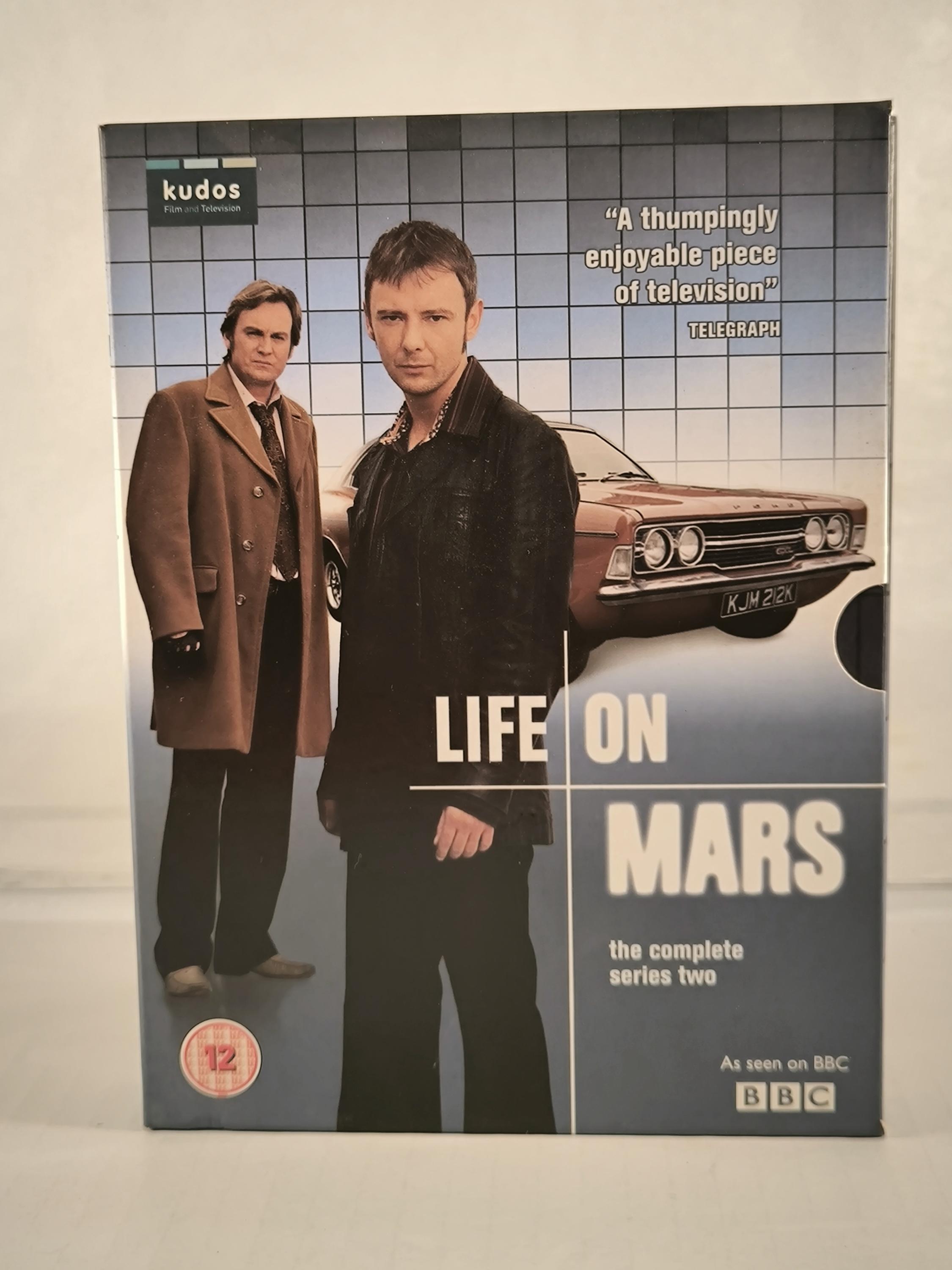 LIFE ON MARS series1 series2 DVD BOX セット Amazon.com: Life on Mars (Complete Series 1) - 2-Disc Set