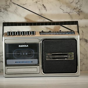 Vintage Radiola Radio Cassette Player
