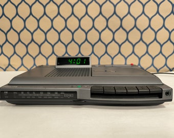 Radio Alarm Cassette player Philips Retro Vintage