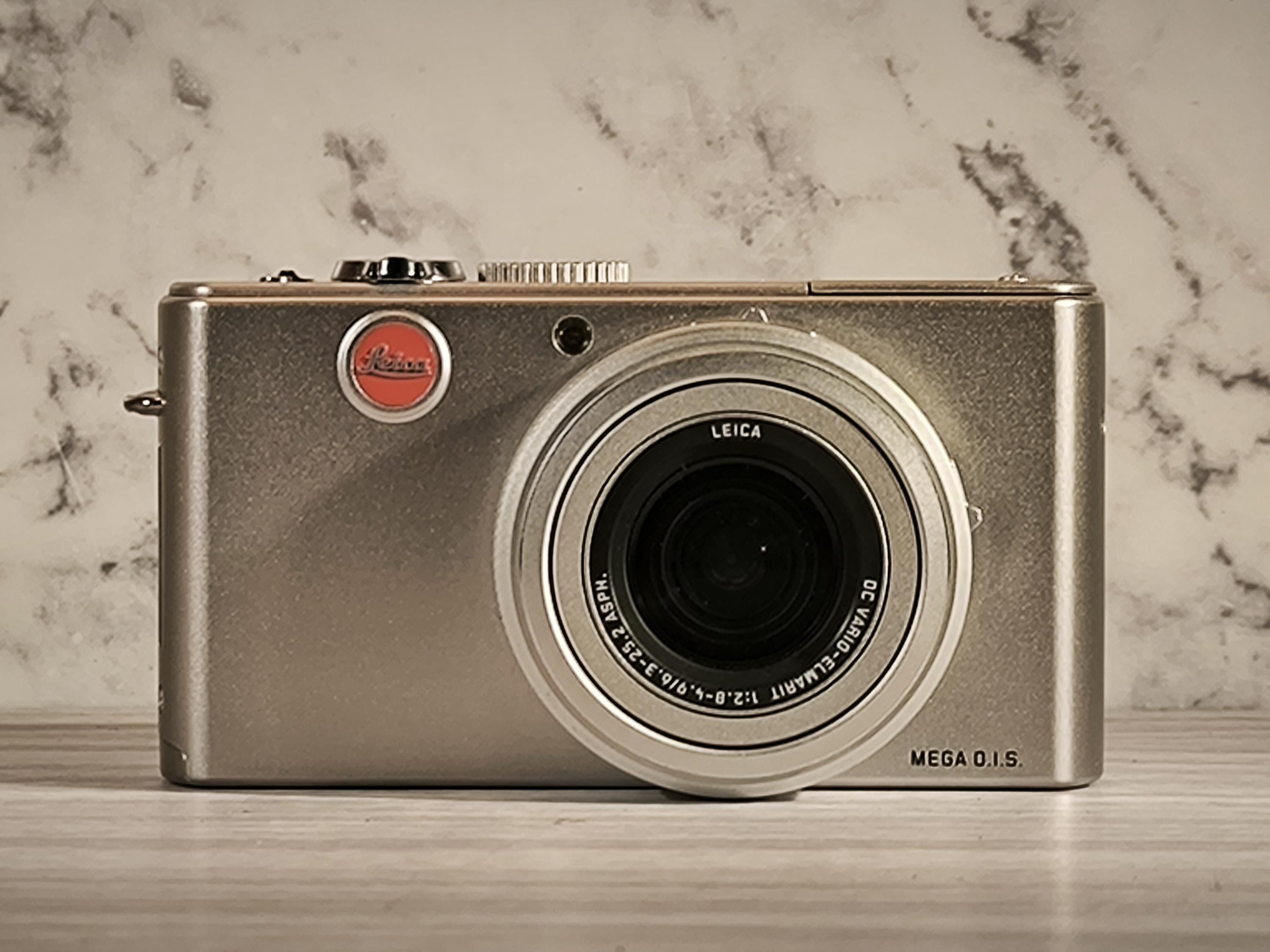 Leica D Lux 2 in Silver Mint Condition - Etsy Canada Leica D Lux 2 in Silver Mint Condition - Etsy Canada