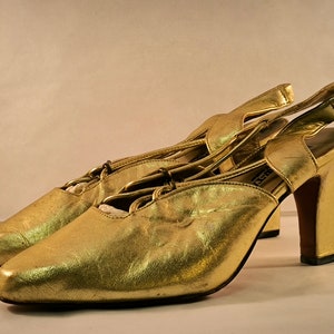 Vintage Ladies Gold Leather Shoes Made In NewZealand