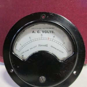 Vintage Bakerlite Voltmeter Collectible Rare Metal Glass Measuring instruments Rare