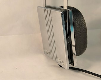 Cuffie stereo vintage realizzate da BST negli anni &#39;70