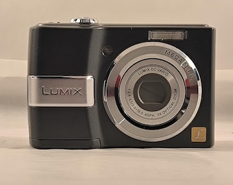 Gray Casio Exilim EX-Z85 -- 9.1MP -- Y2K Digicam Digital Retro CCD