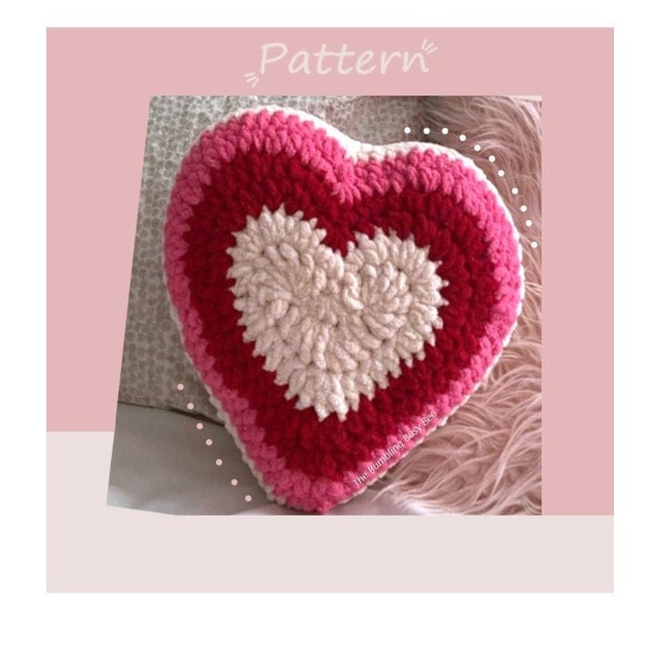 Chunky Heart Pillow Crochet Pattern