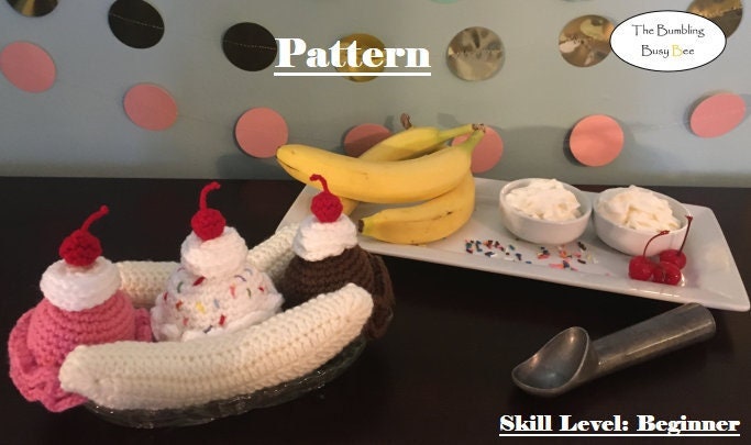 40 Banana Crochet Patterns: Play Food, Amigurumi, Pouches, and More 37 Banana Split crochet