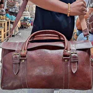 borsone trendy in stile vintage marrone, borsone in vera pelle, borsa da viaggio fatta a mano, borsa a tracolla unisex premium, borsa marrone
