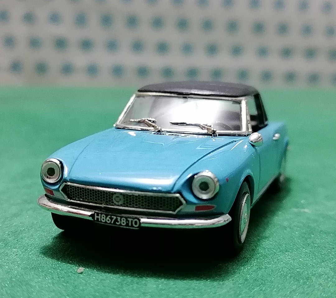 fiat 124 spider miniature