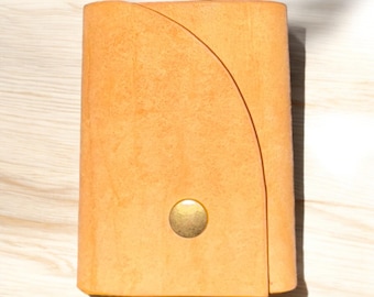 Slim Leather Wallet – Handmade Minimalist Card Holder with Cash Slot – Front Pocket Wallet for Men