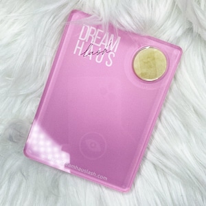 Pretty Lash Tile