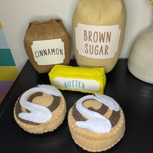 Felt Cinnamon Roll Baking Set: Pretend Play Kitchen
