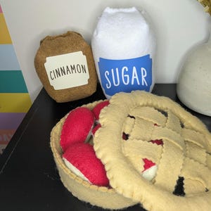 Felt Apple Pie Baking Kit: Pretend Play Kitchen Food