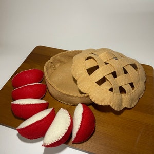 Felt Apple Pie, Felt Pie Kit, Felt Pretend Play, Felt Play Food, Felt Kitchen Accessories, Felt Apple Slices, Felt Pie Crust, Felt Apples
