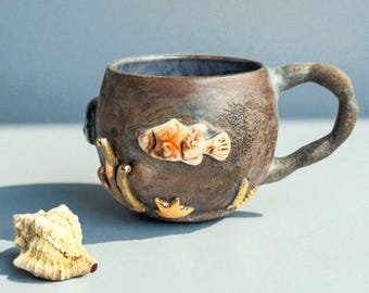 Tazza in ceramica fatta a mano con tema oceano – Pesci dorati, articoli per bevande nautiche
