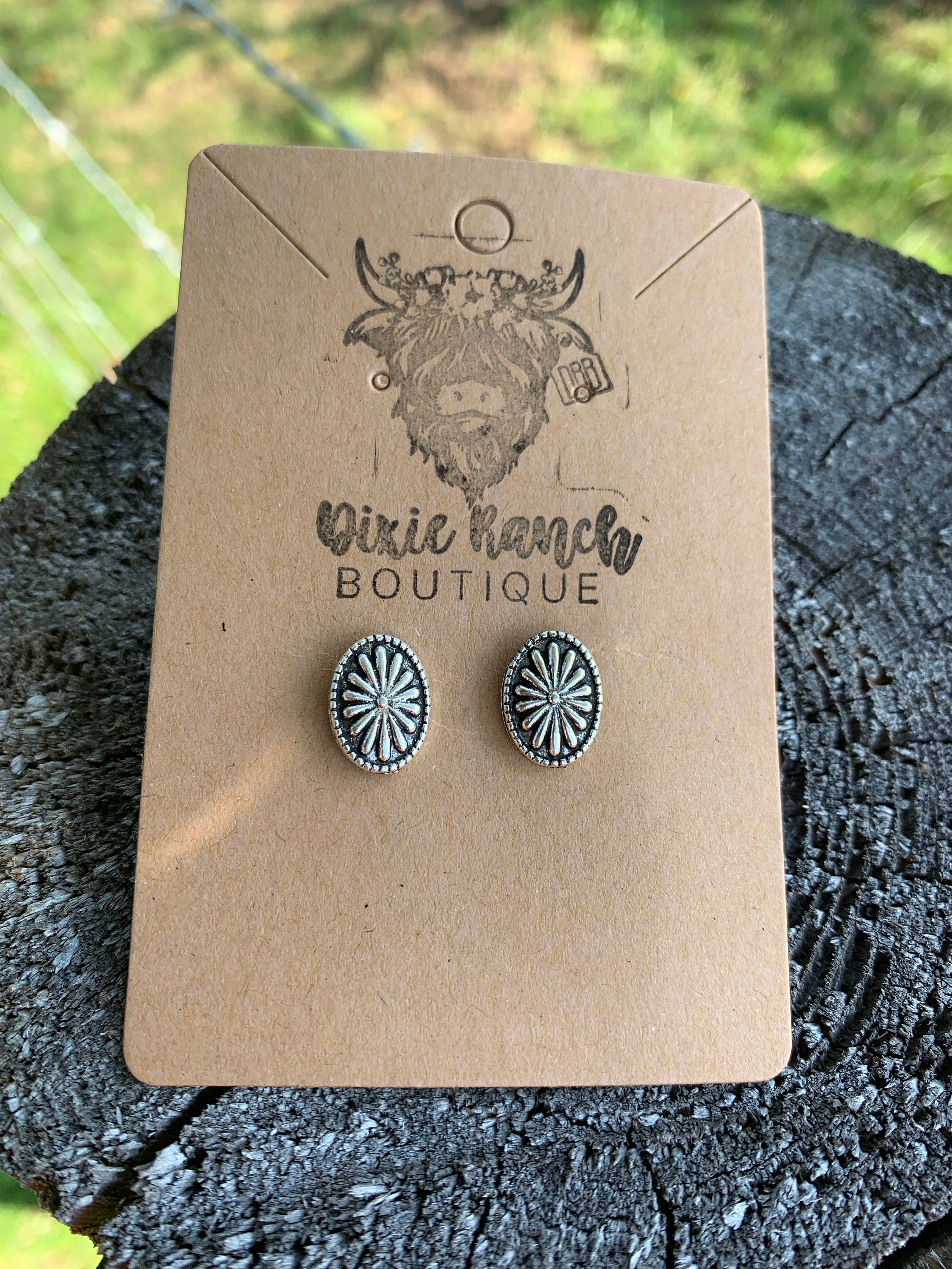Oxidized Cowgirl Hat Stud Earrings main image 1