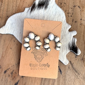 Western Cream Cluster Stone Squashblossom Concho Stud Earrings , Jewelry