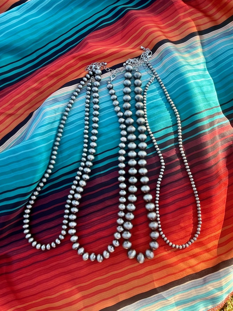 Western Faux Navajo Pearl Choker Necklace immagine 1