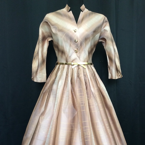 1940s 1950s VINTAGE Fit & Flare Rockabilly Taffeta Lucy Dress Mauve and Gold Lurex S