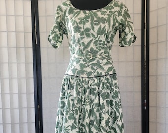1940s Vintage Heirloom Flower Print Drop Waist Cotton Day Dress