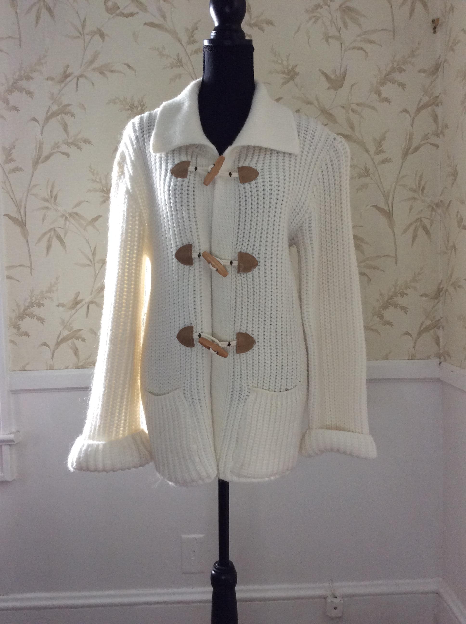 新品　toggle button knit cardigan ASOS DESIGN knit cardigan with toggle buttons in ecru | ASOS