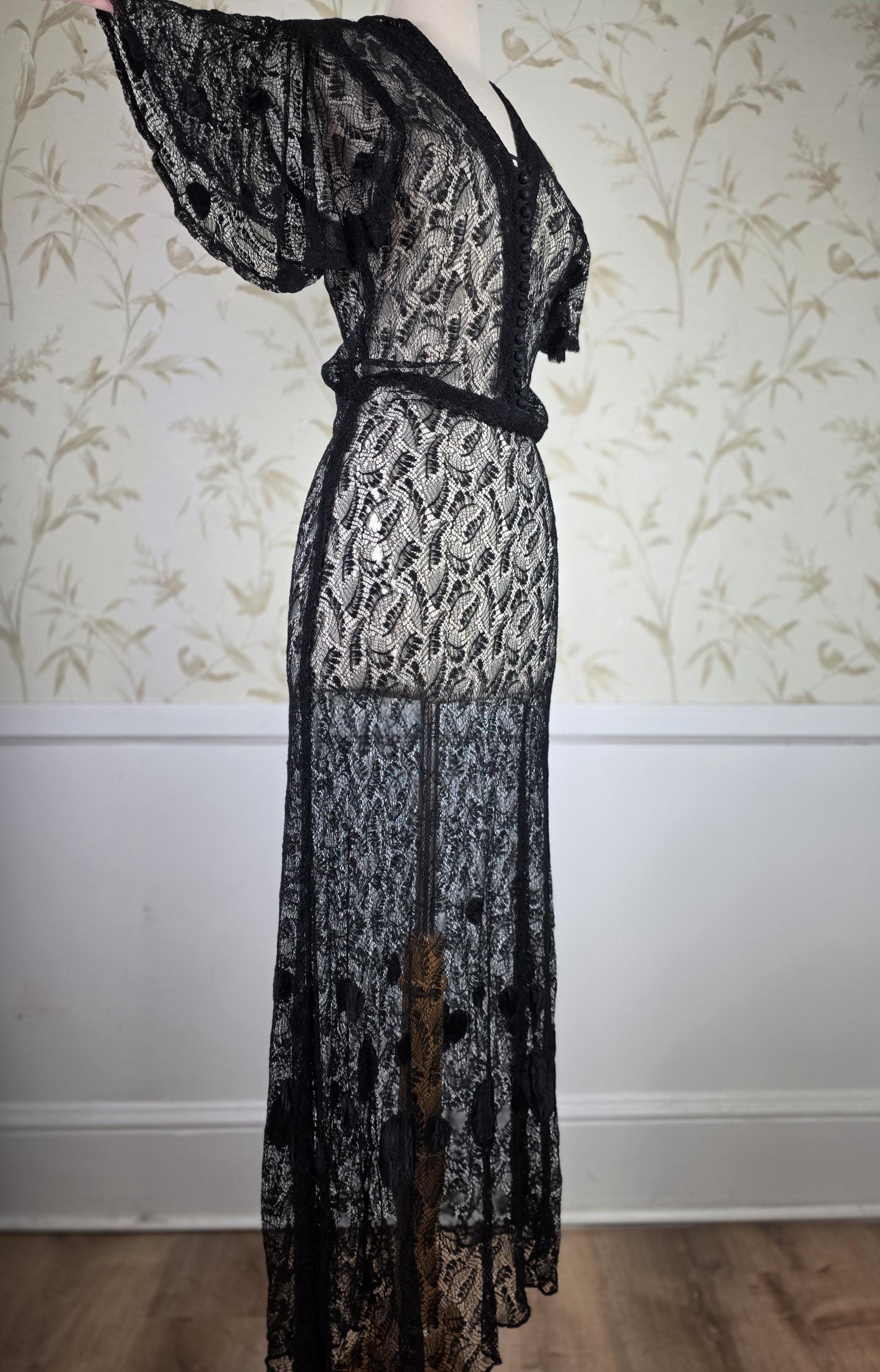 black and tan lace dress With %0D%0AColor%20may%20vary%20due%20to%20lighting%20on%20images 20250512 Embellished Strapless Cowl Neck Color:Herbal Green
