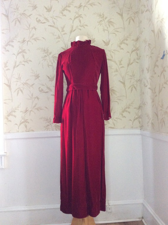 1970s Vintage Rich RED VELVET Christmas Holiday Pa