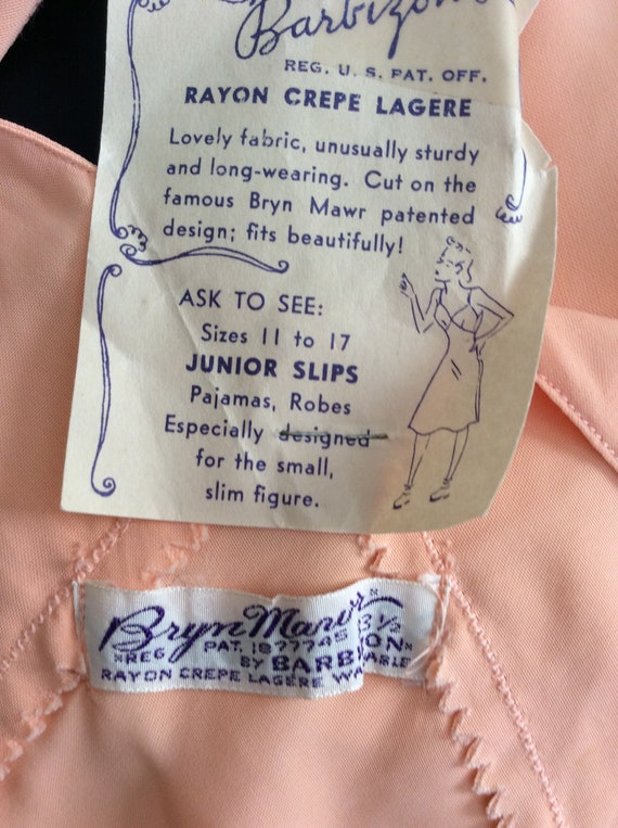 RARE 1940s VINTAGE Rayon Crepe Peach Dress Bias S… - image 6