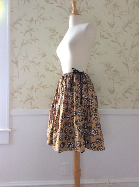 1950s VINTAGE ROCKABILLY Full Gather Flower Print… - image 5