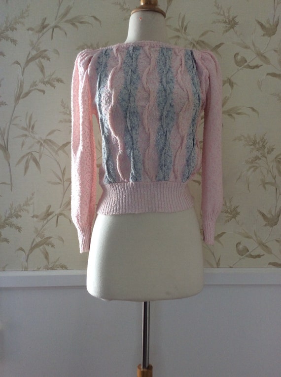 1970's Vintage PUFFED SHOULDER & SLEEVE Pastel Sw… - image 1