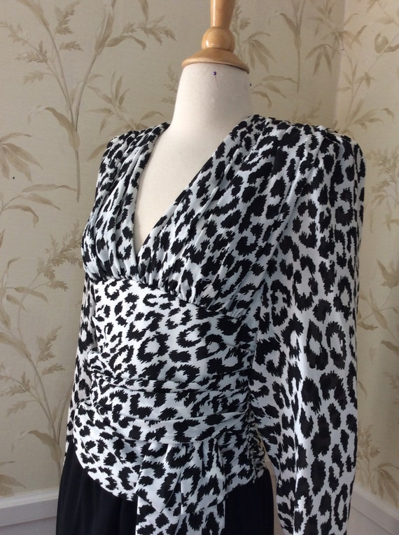 1980s does 1940s  Vintage DRAMATIC STATEMENT Leop… - image 5