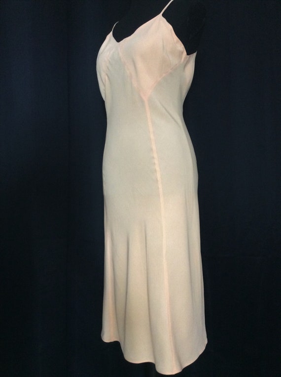 RARE 1940s VINTAGE Rayon Crepe Peach Dress Bias S… - image 2