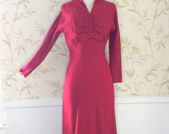 1940's Vintage Wool PIN UP WIGGLE Dress Shirred Bodice & Bow Empire Waist