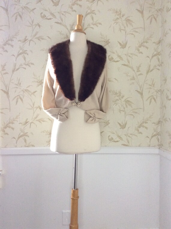 Vintage 50s Cream Cashmere Sweater with Removeable Mink Collar