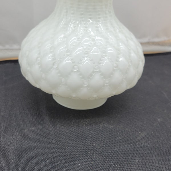 VTG White Glass Globe Chimney Hurricane Fluted Lamp Light Shade