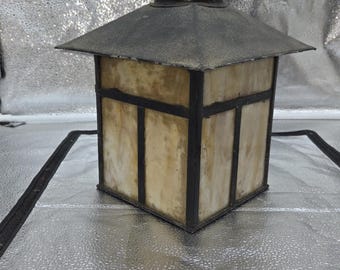 Vintage Mission Style Outdoor Wall Lamp: Honey glass