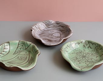 Handmade Stoneware Ceramic Spoon Rest: Hand-carved Nature-Inspired Pottery Kitchenware