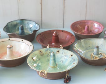 Handmade Ceramic Ring Holder Dish: Pottery Jewelry Holder, Stoneware Ring-dish